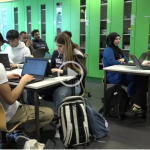 elever i et klasserom