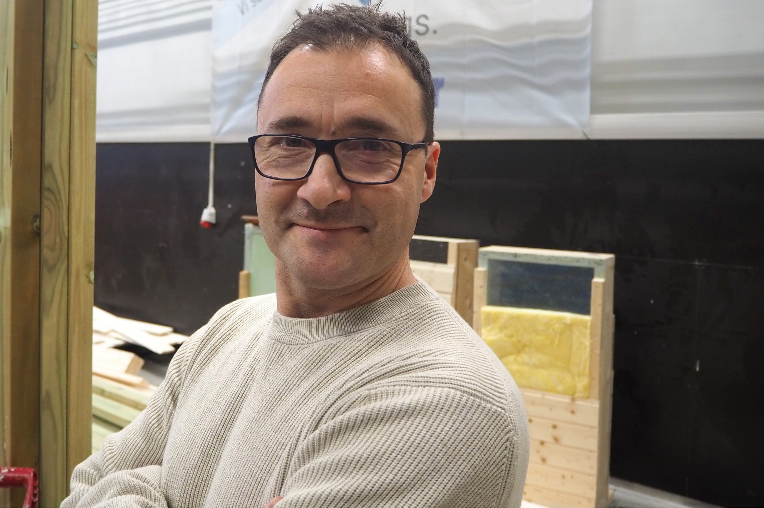 Portrett av Helge Jordal på verkstedet