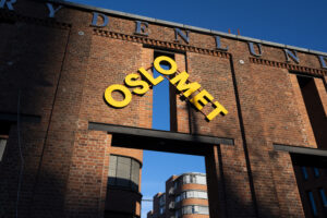 Foto av inngangspartiet til OsloMet